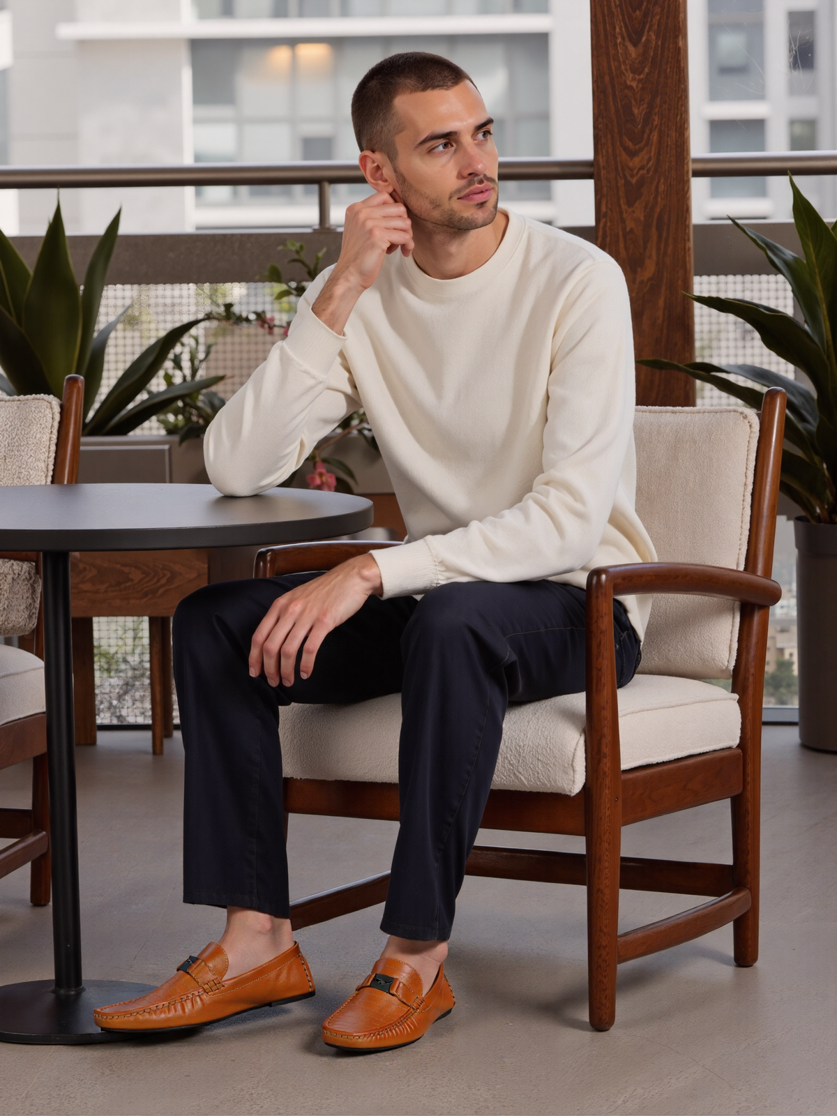 Mocassino ecopelle con logo su fibbia elastica EliteLoafer™