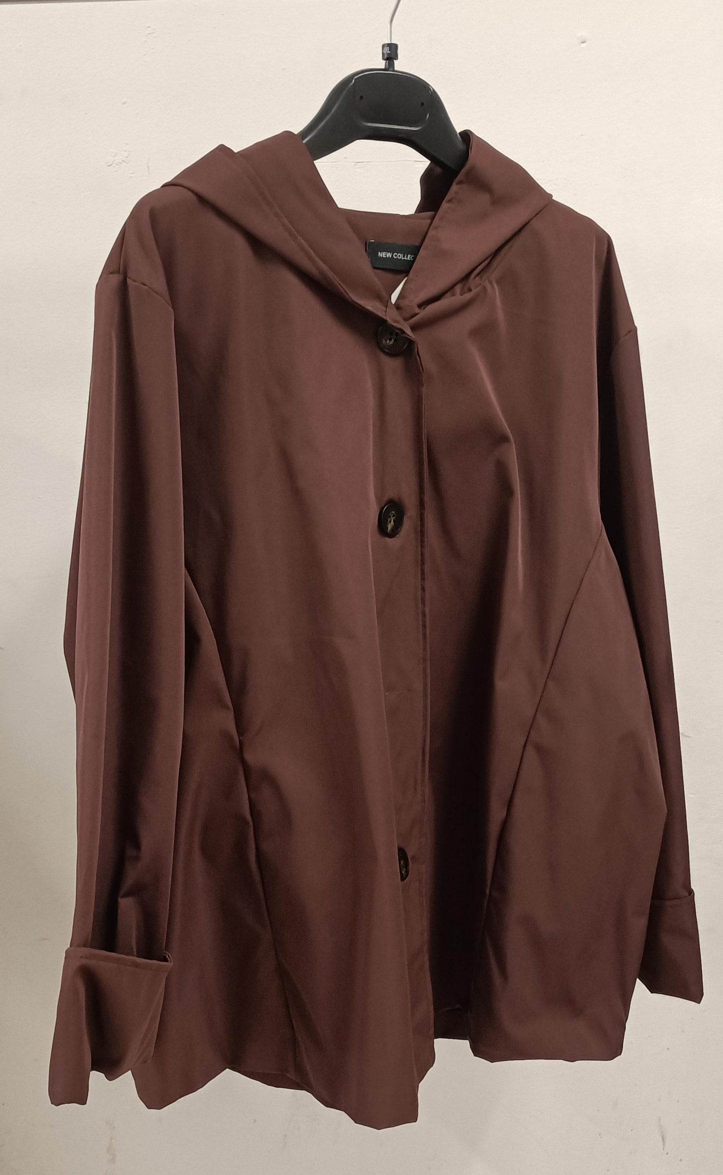 Trench con cappuccio