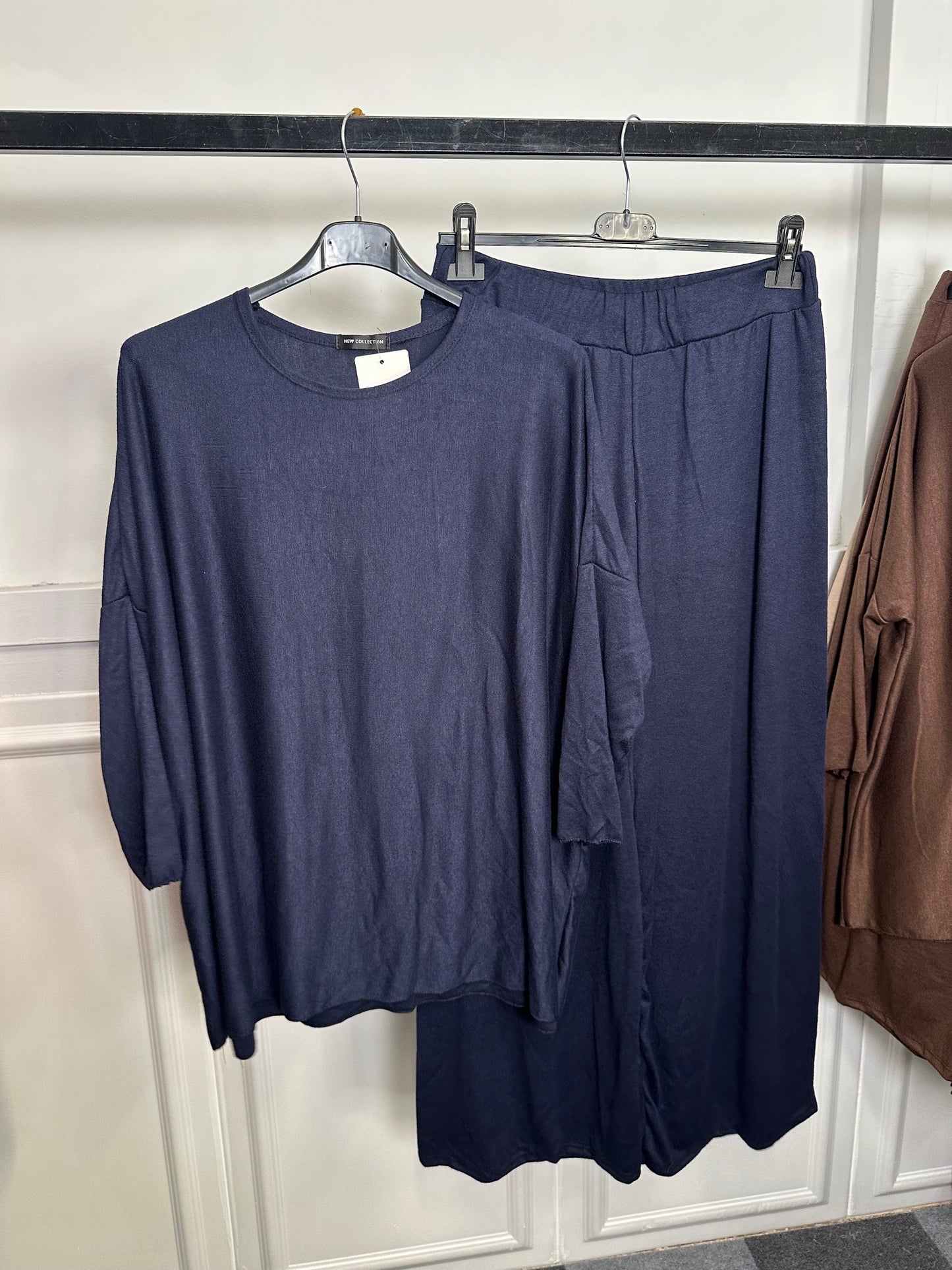 Completo in modal curvy