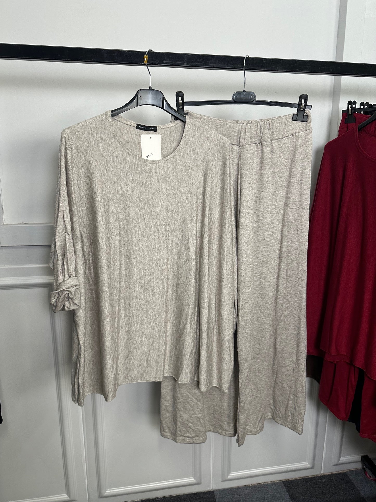 Completo in modal curvy
