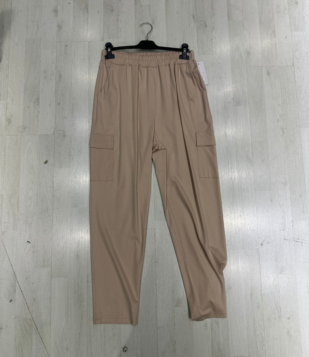 Pantaloni cargo