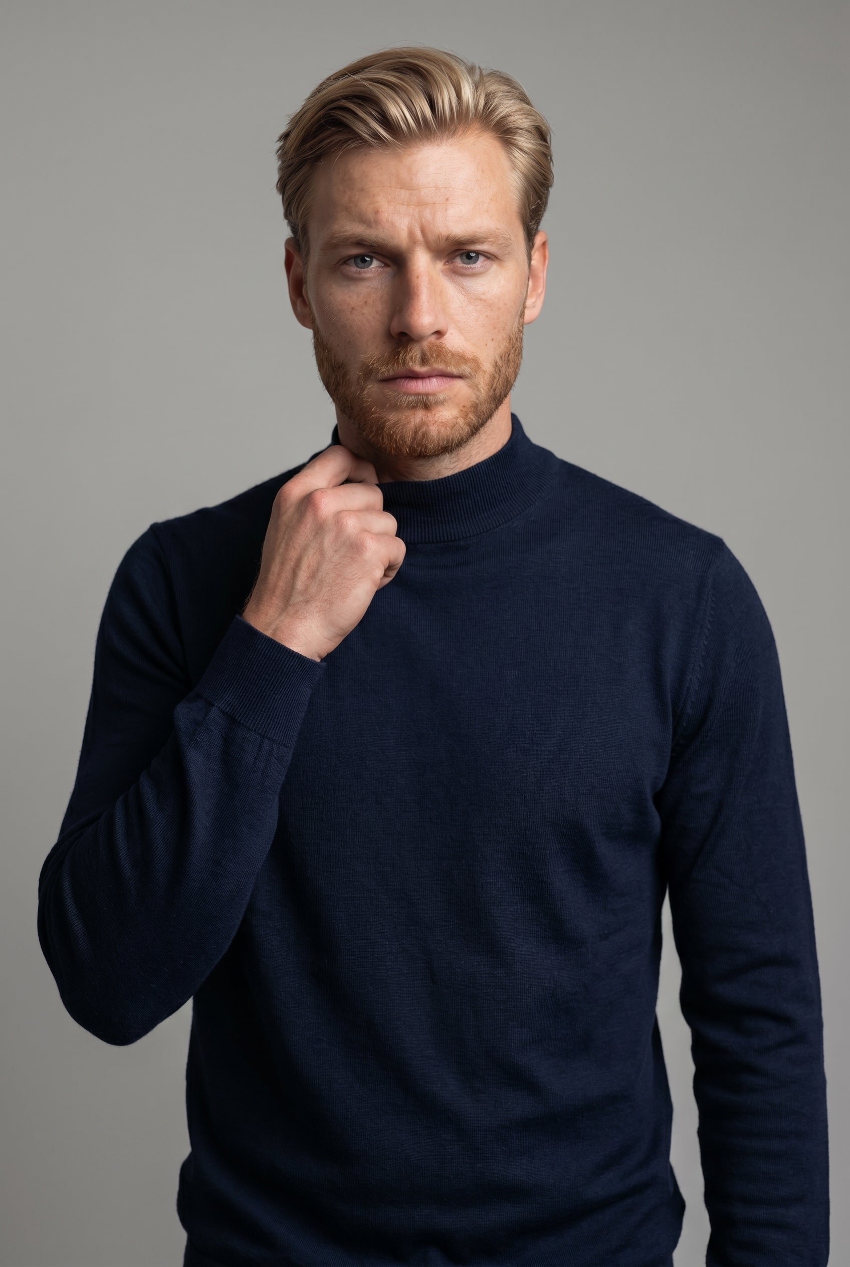Pullover Tinta Unita manica lunga con collo lupetto