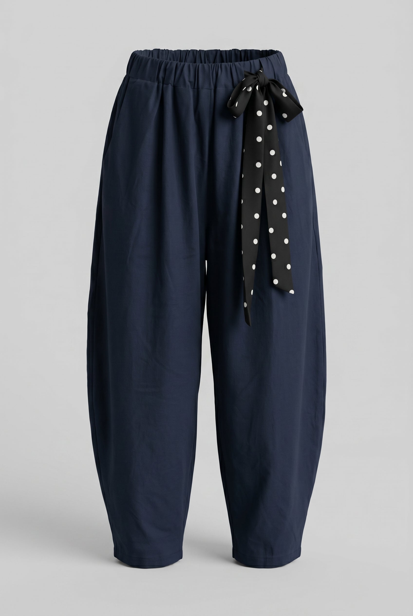 Pantalone Baloon Voluminoso con Tocco di Stile
