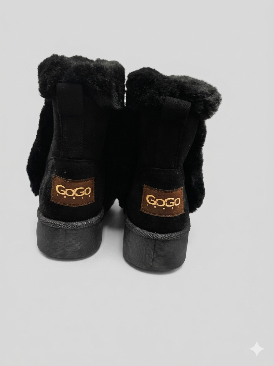 Snow Glam: Lo Stivaletto Winter Chic in Eco-Montone