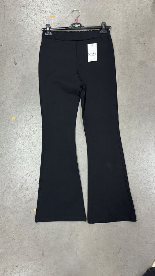 Pantalone a zampa
