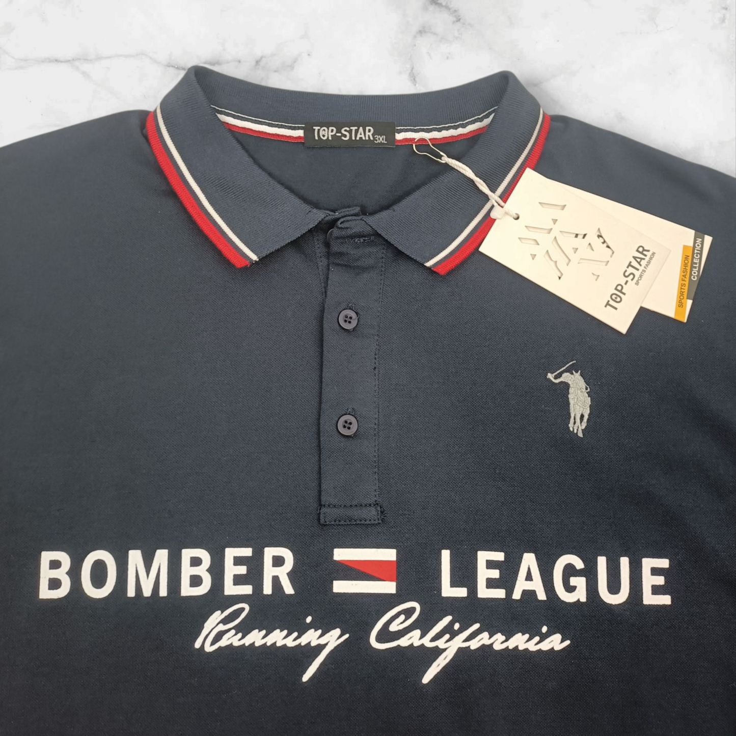 Polo Bomber League modello Power Crest™