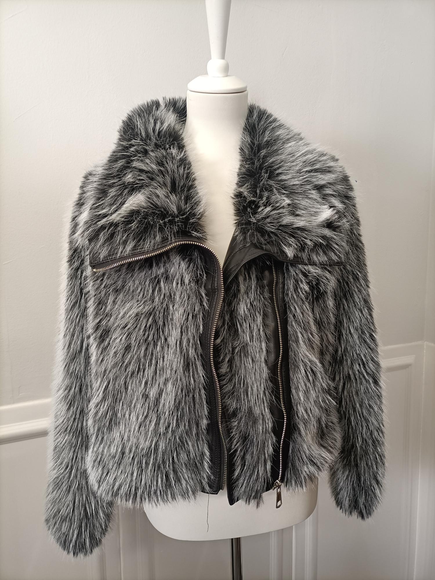 Chiodo in ecopelliccia