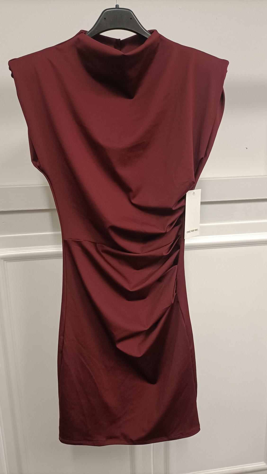 Abitino con drappeggio laterale