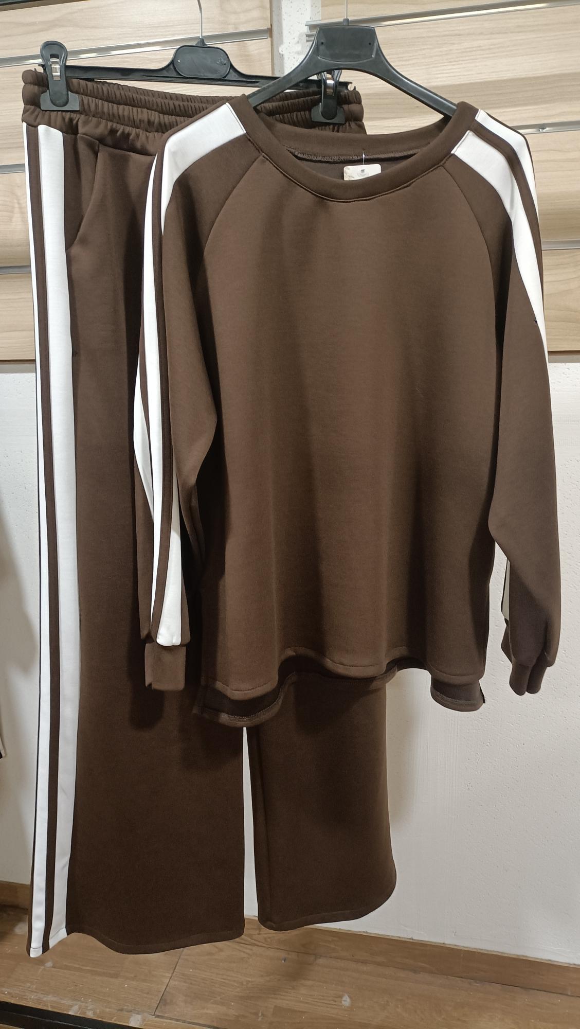 Tuta Casacca e Pantalone con Righe Laterali