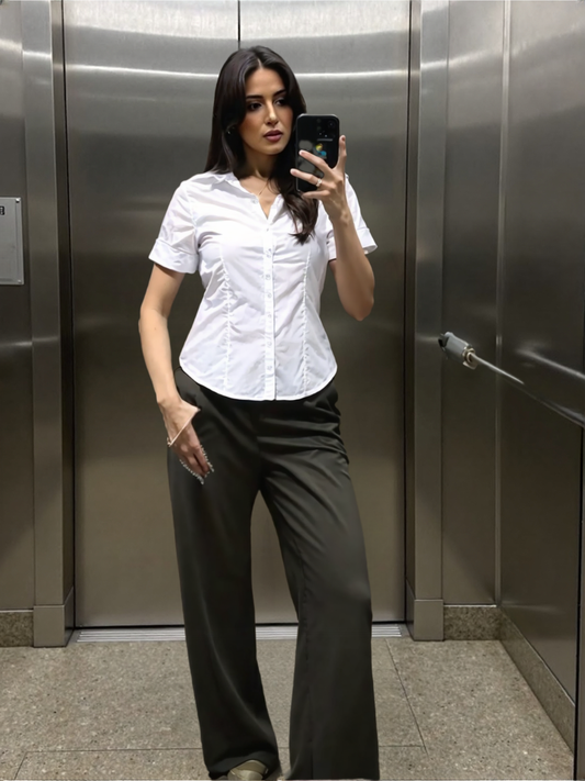 Pantaloni classici con bottone