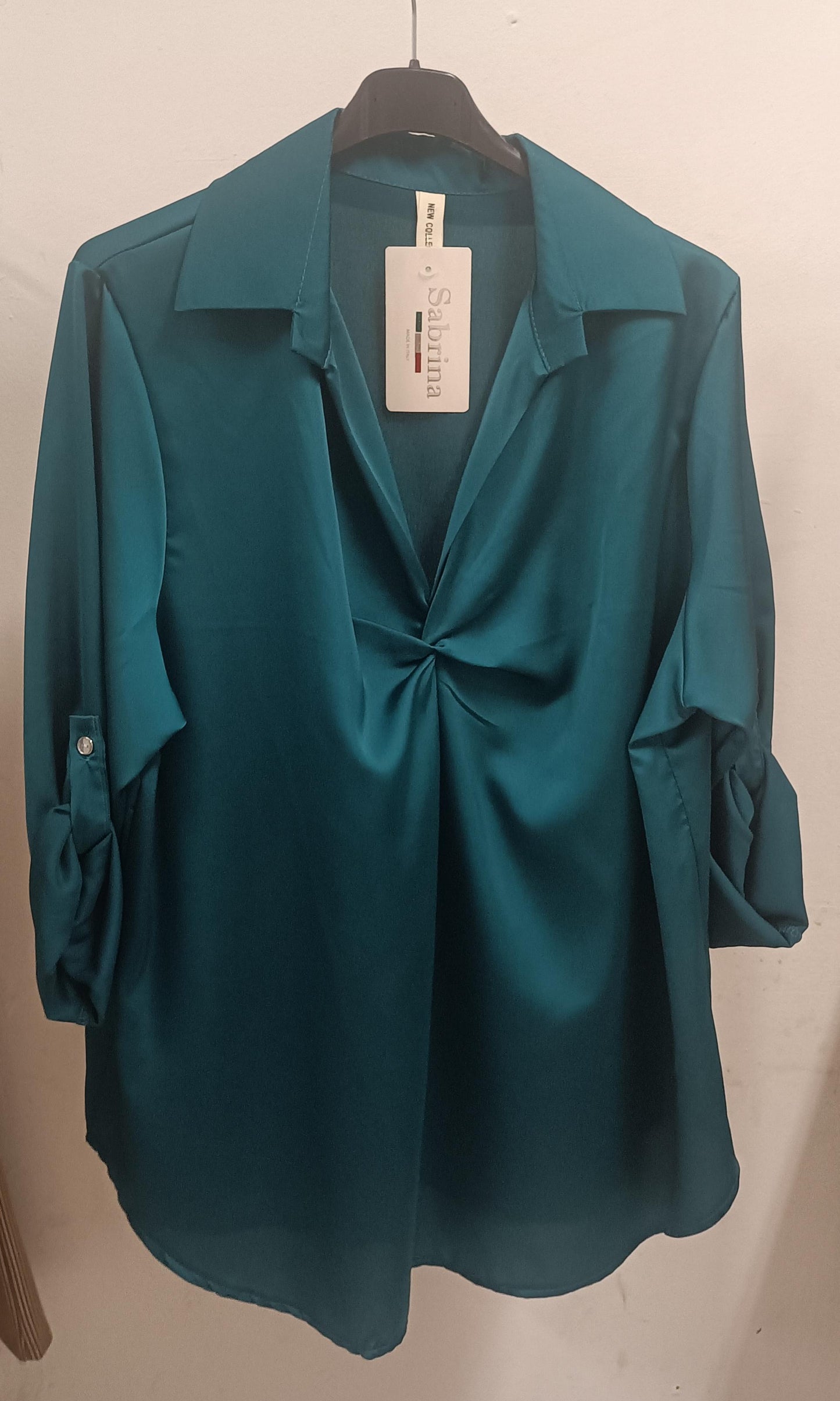 Casacca effetto raso scollo a V