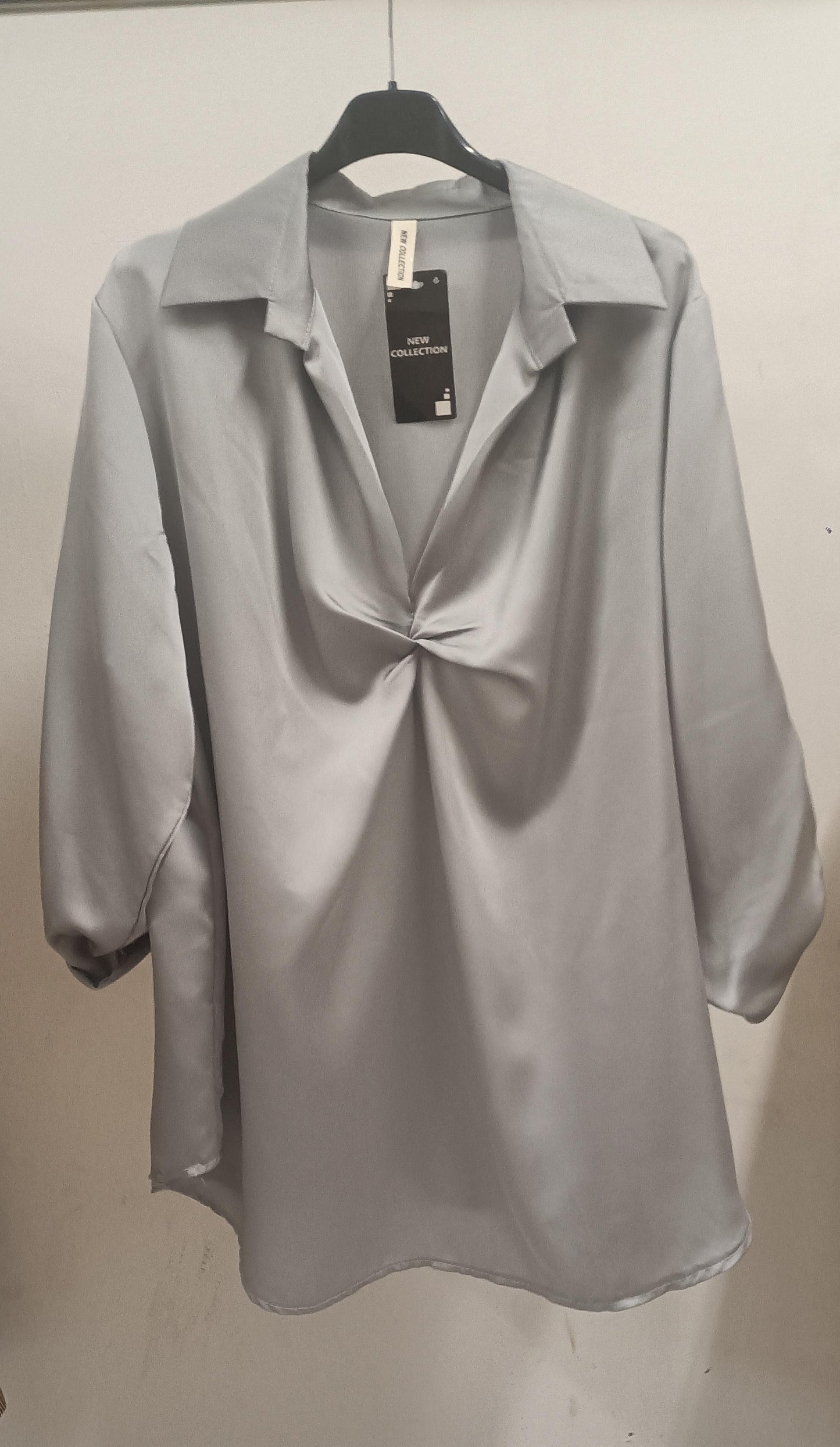 Casacca effetto raso scollo a V