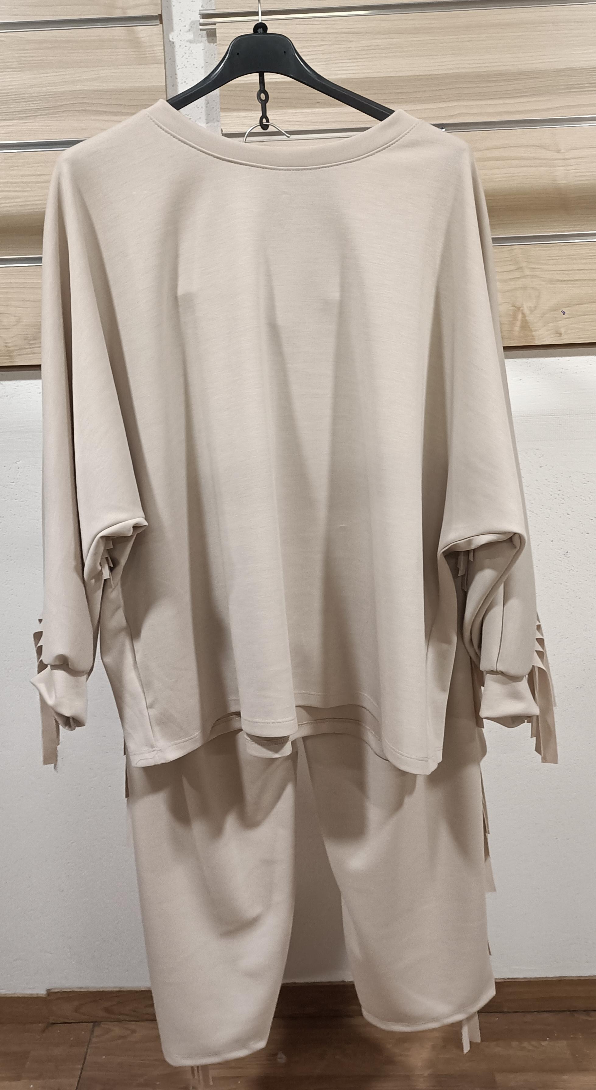 Tuta Casacca e Pantalone Over con Dettagli Frange