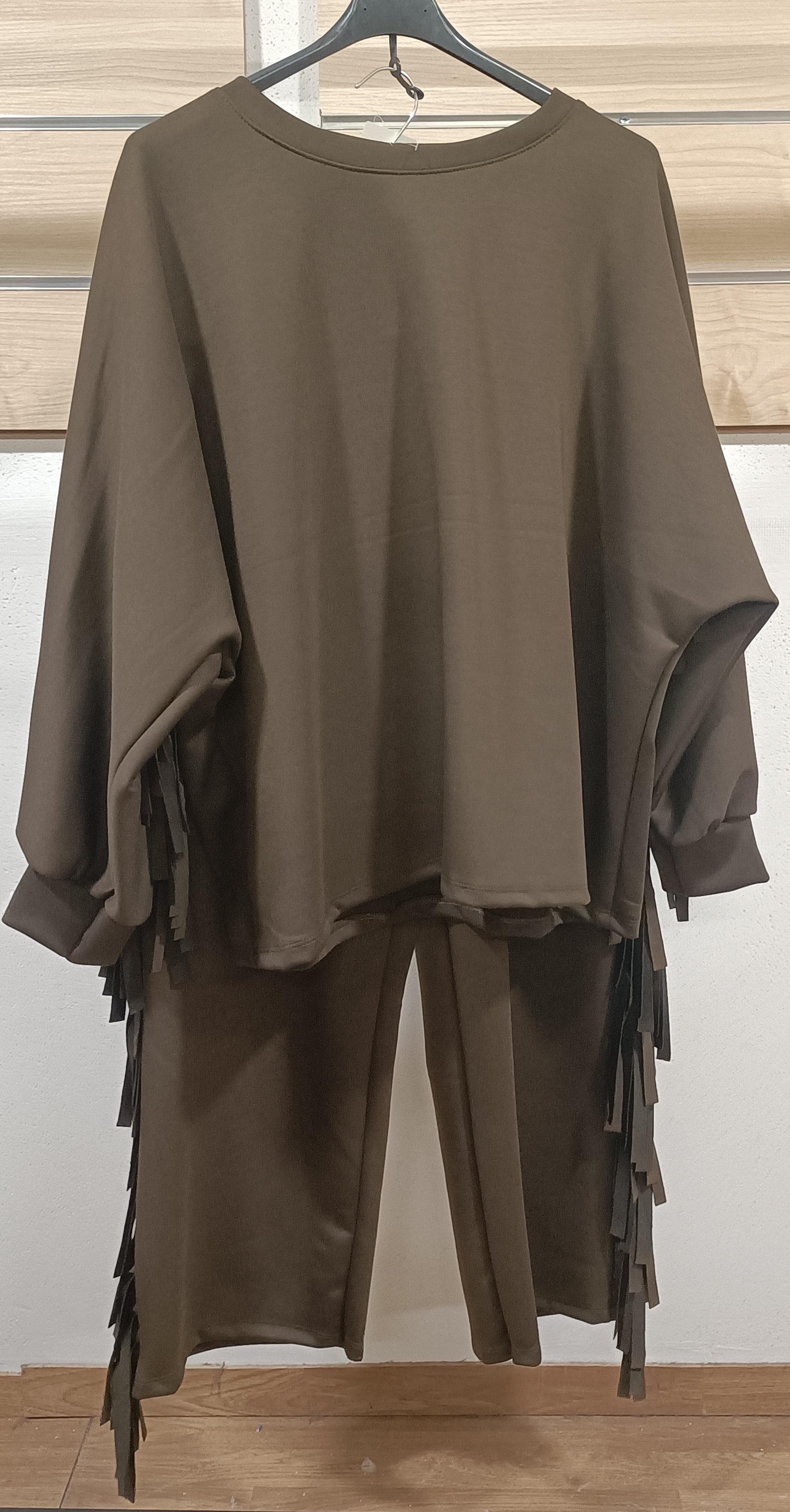 Tuta Casacca e Pantalone Over con Dettagli Frange