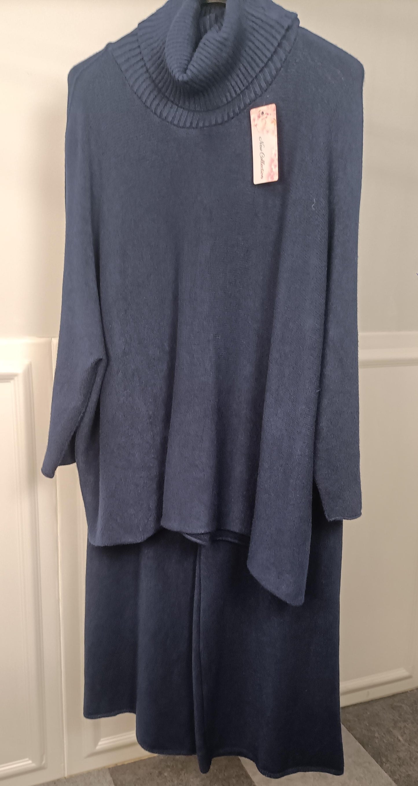 Completo modal collo alto