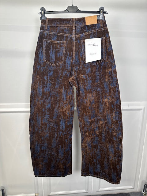 Jeans Effetto Velluto Marrone Scuro: Denim Morbido e Caldo, Taglio Balloon Ultra-Moderno, Tasche Cargo Funzionali e Stilose, Perfetto per Autunno-Inverno