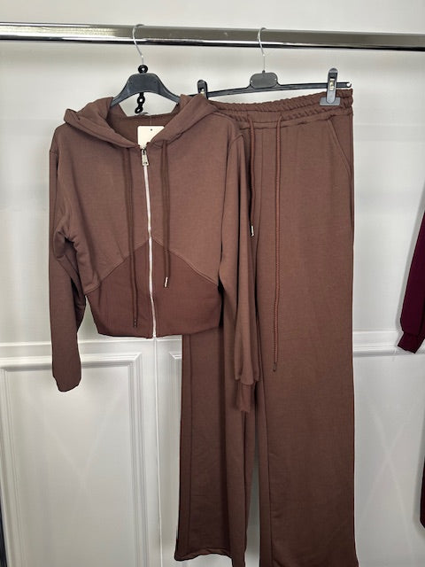 Tuta Carolina Set Moda: Giacchetto Crop con Zip e Pantalone Wide Leg