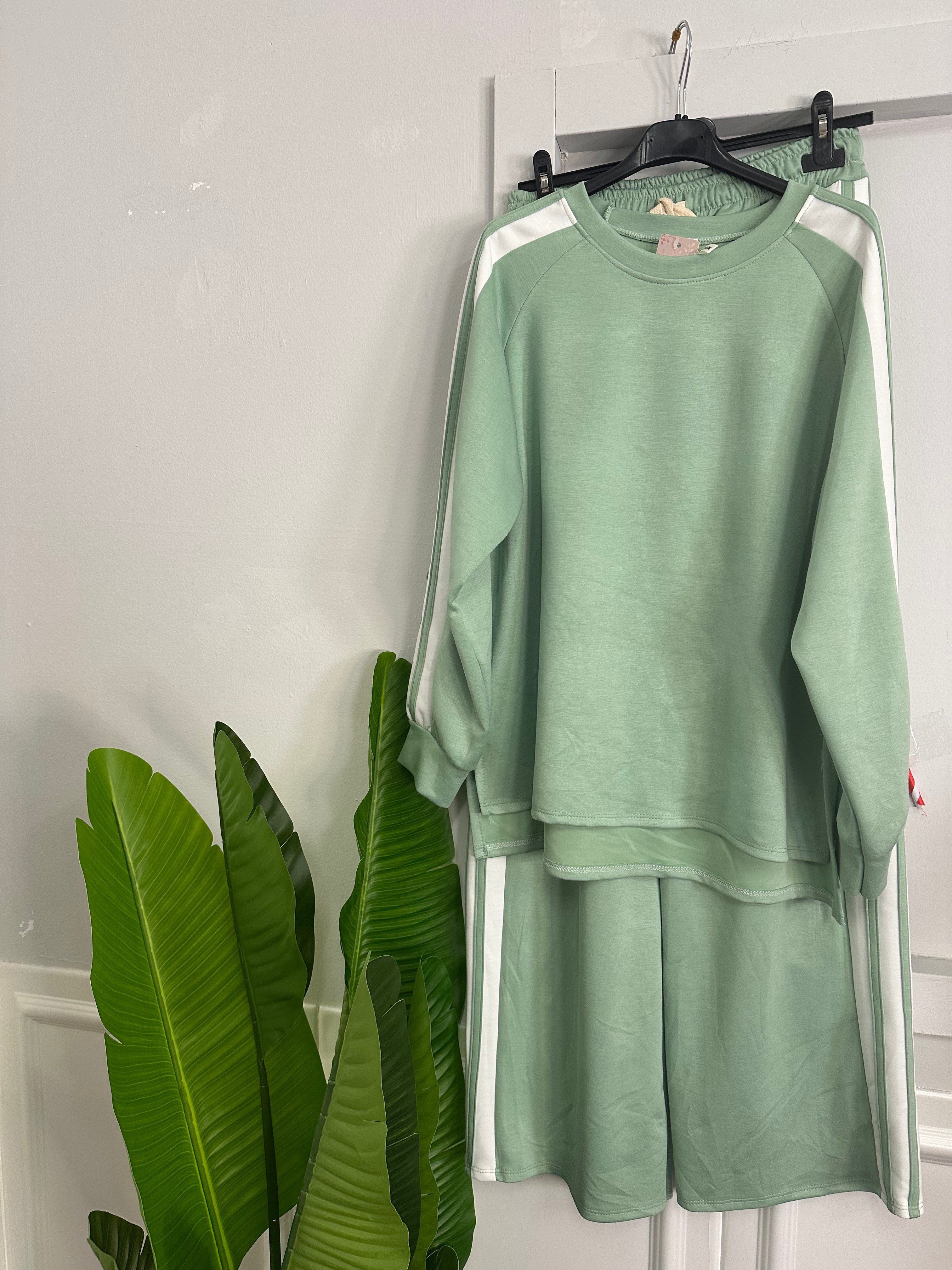 Tuta Casacca e Pantalone con Righe Laterali