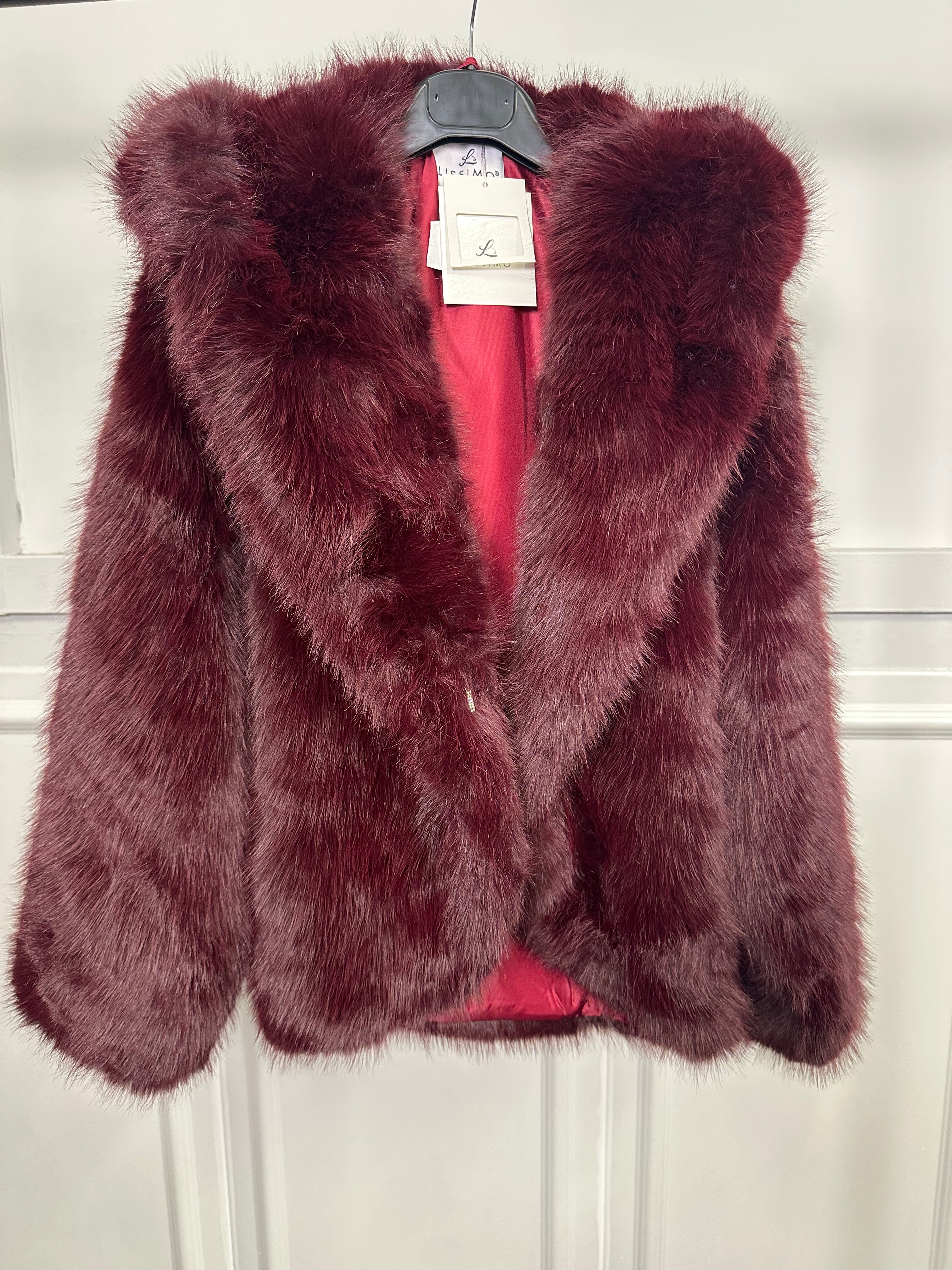 Ecopelliccia con cappuccio