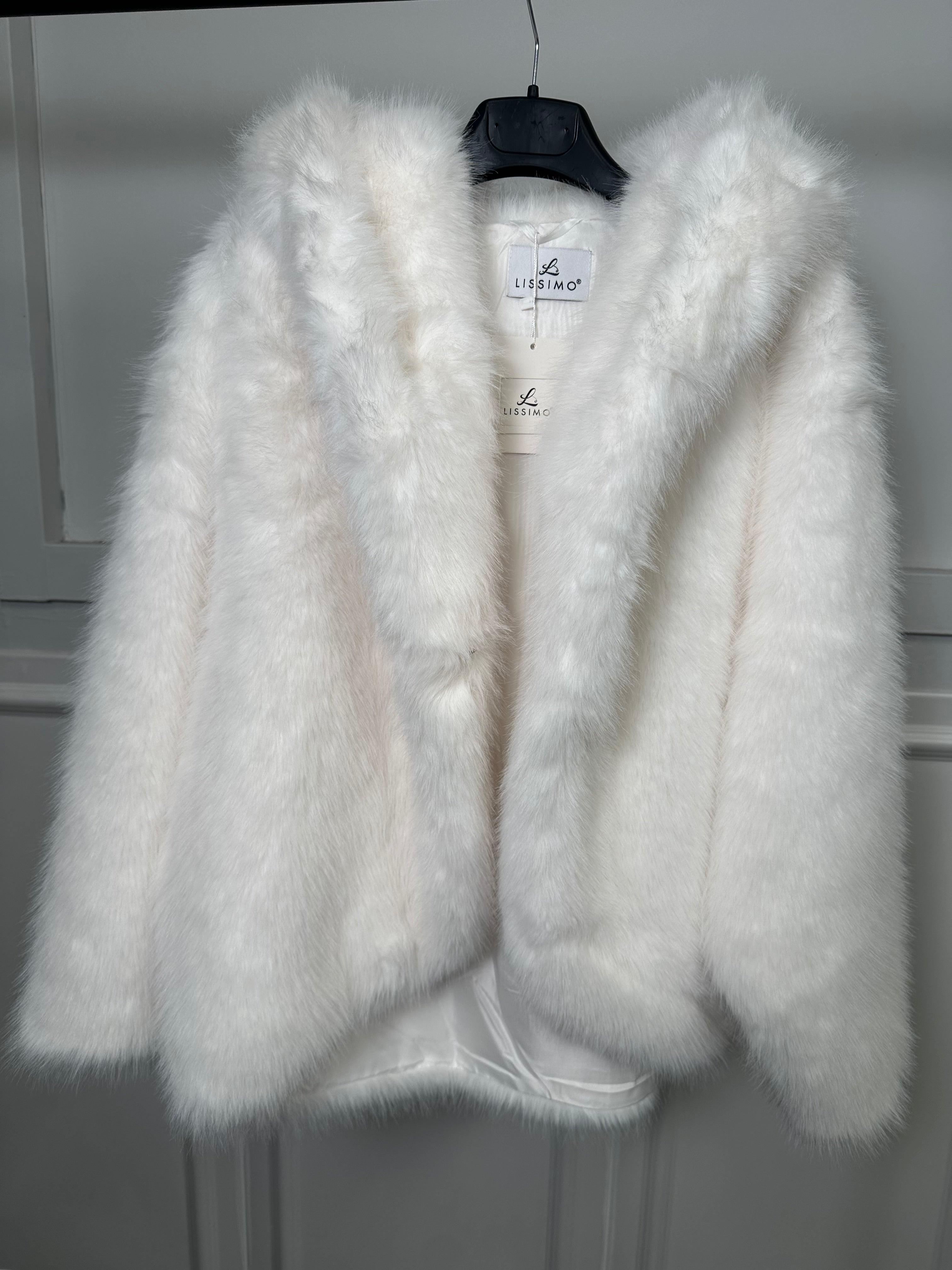 Ecopelliccia con cappuccio