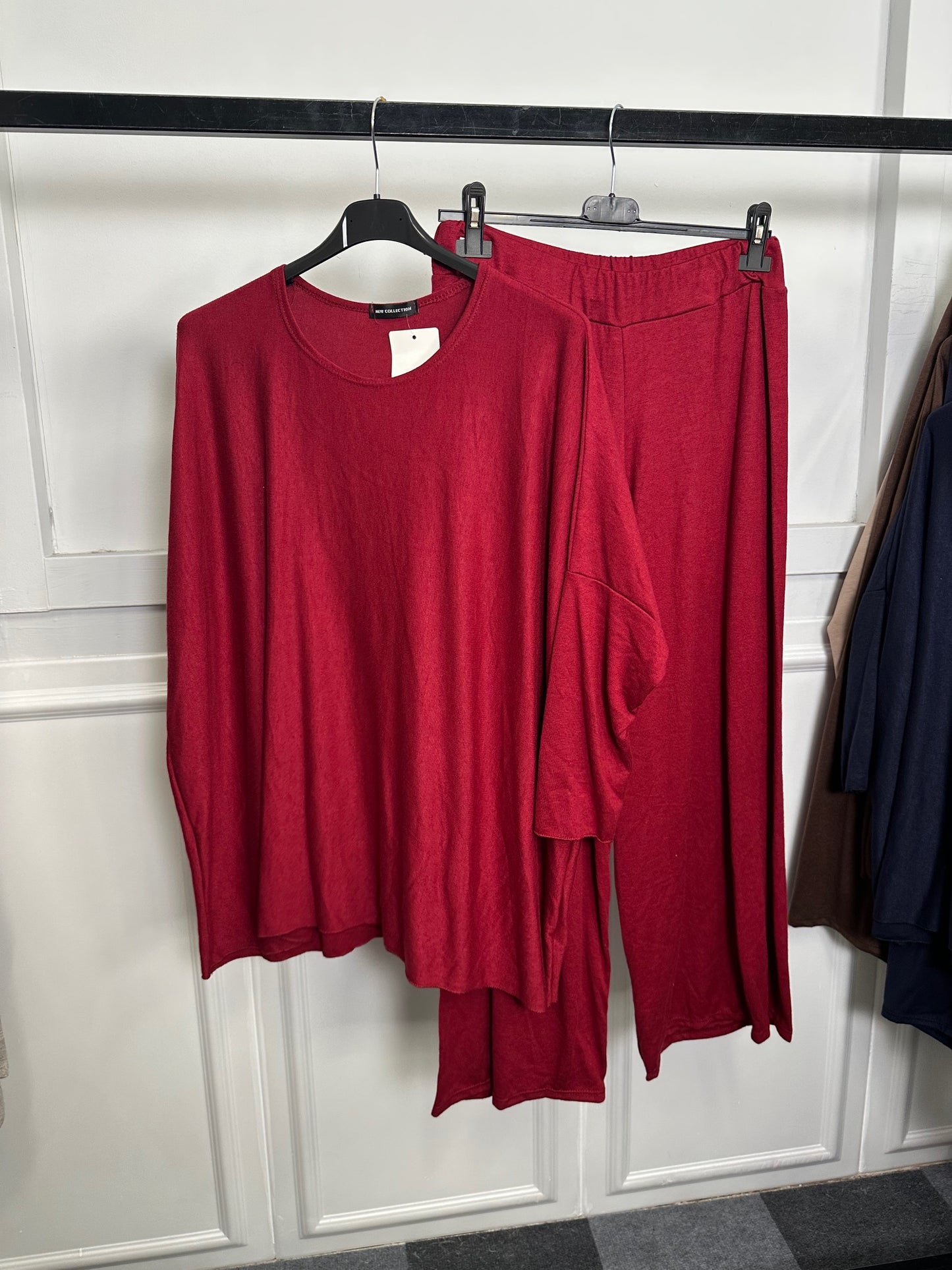 Completo in modal curvy