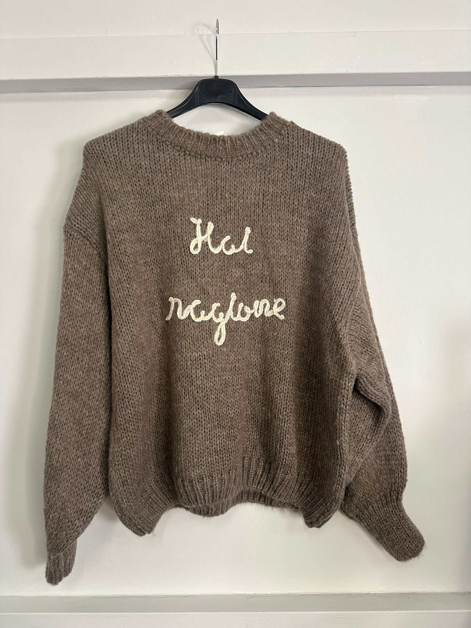 Maglione Statement "HAI RAGIONE" con Maniche Palloncino - Ironia, Stile e Tendenza Imbattibile!