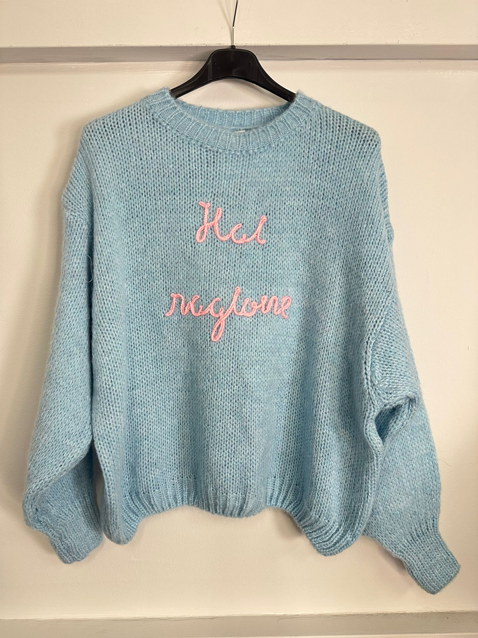Maglione Statement "HAI RAGIONE" con Maniche Palloncino - Ironia, Stile e Tendenza Imbattibile!
