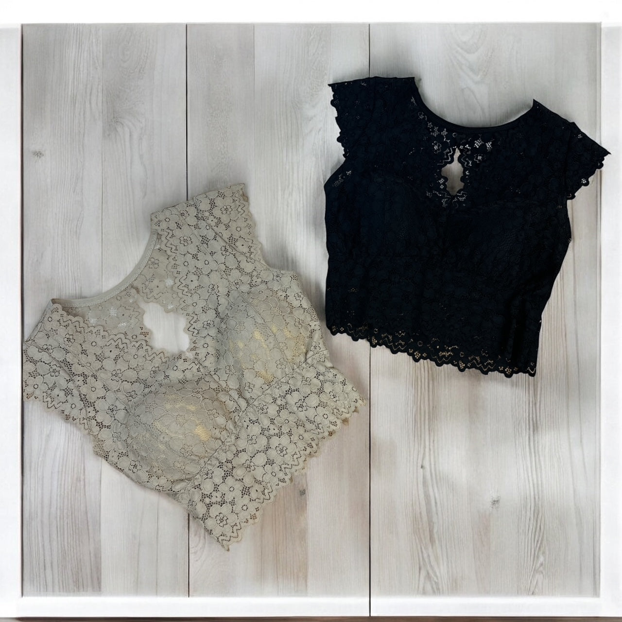 Top in pizzo modello LaceMuse™