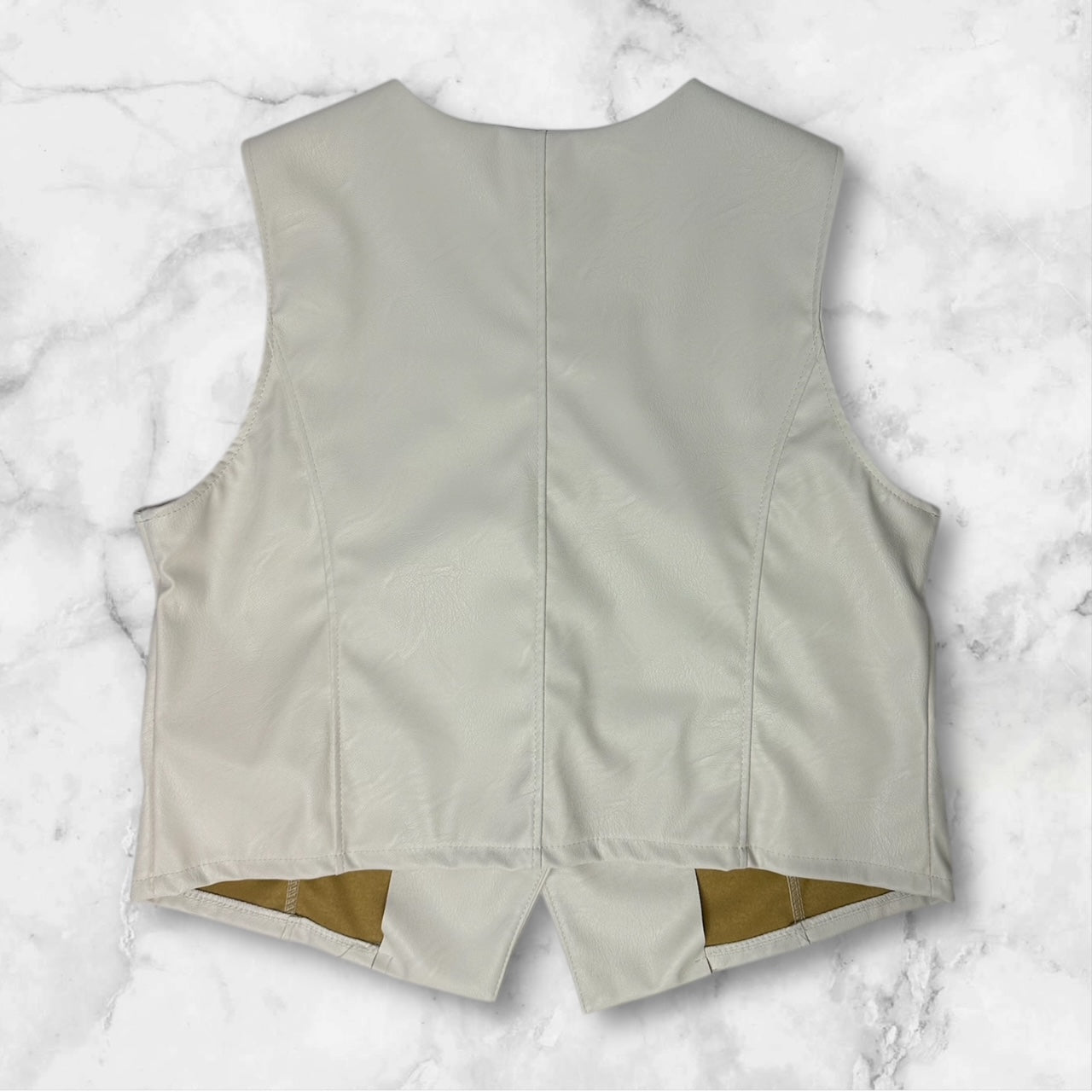 Gilet ecopelle modello BoldVibe™