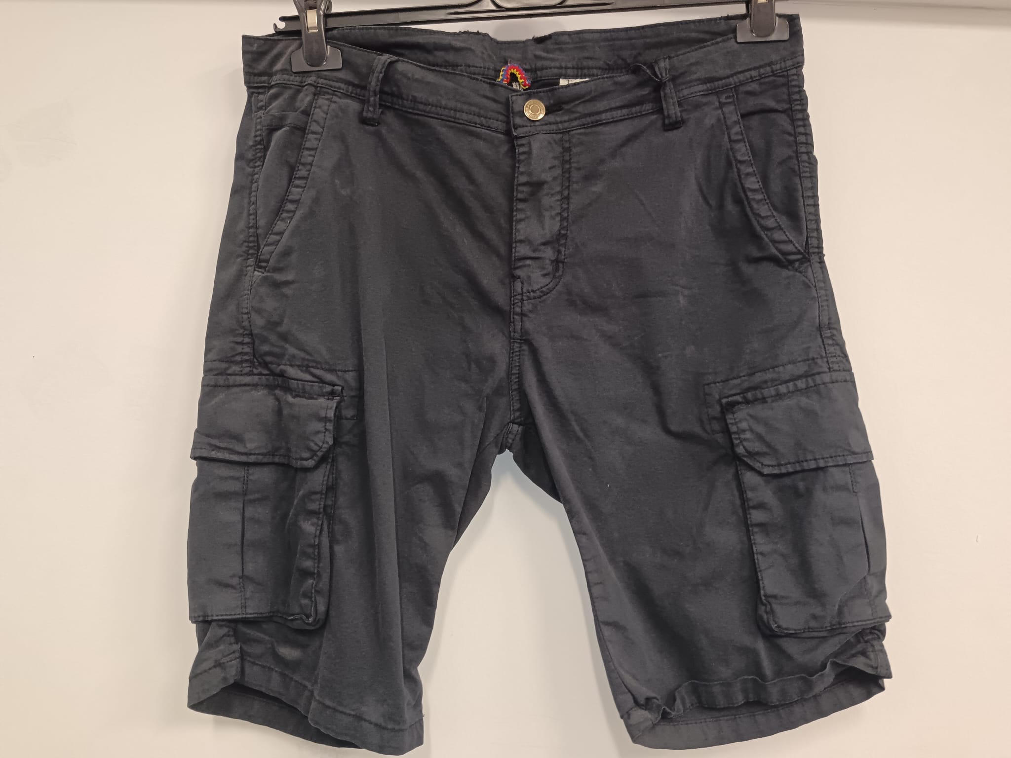 Bermuda in cotone con tasche laterali