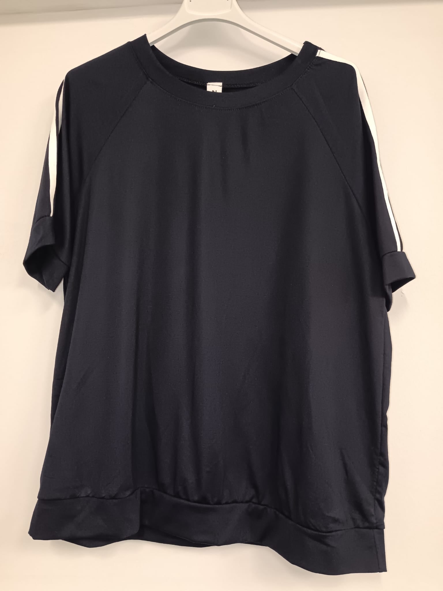 Casacca rigata fresca e versatile