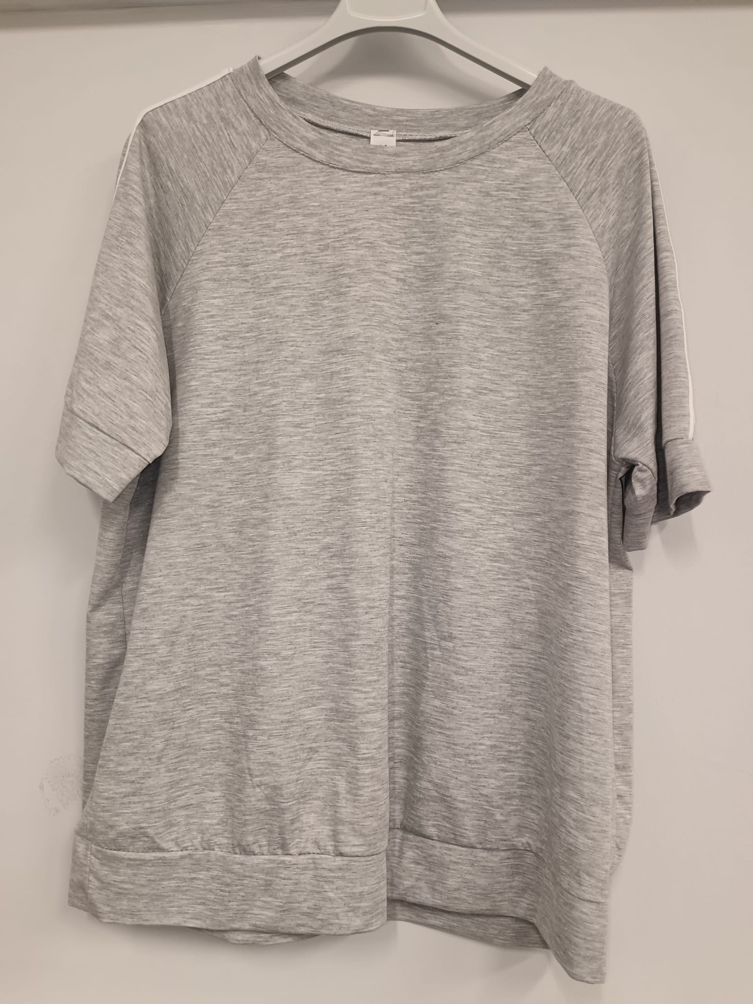 Casacca rigata fresca e versatile