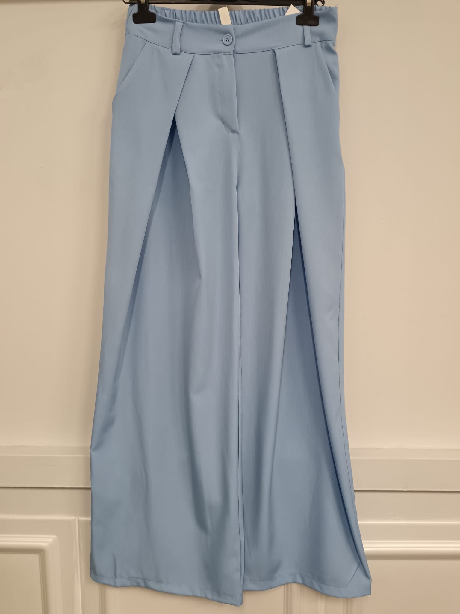 Pantalone sartoriale tinta unita elegante