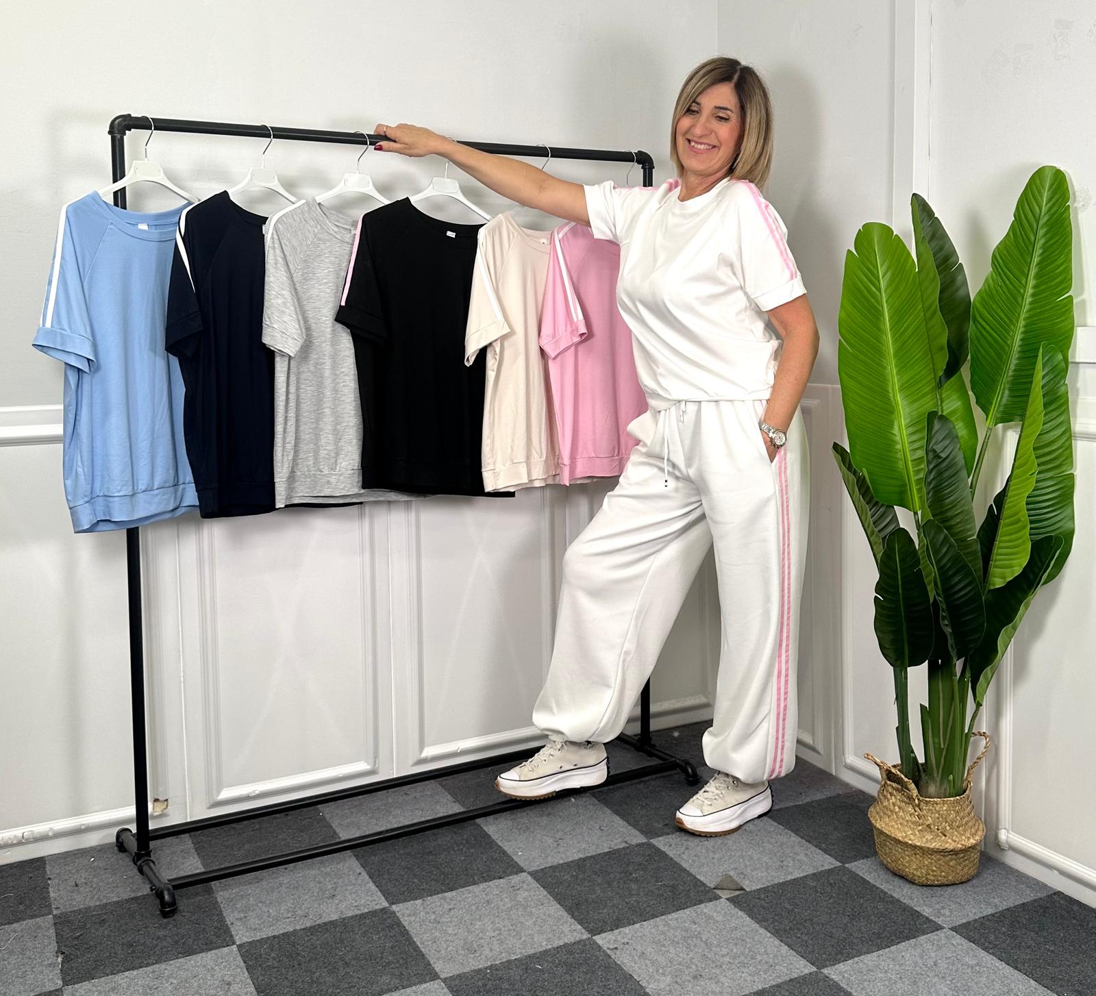 Casacca rigata fresca e versatile