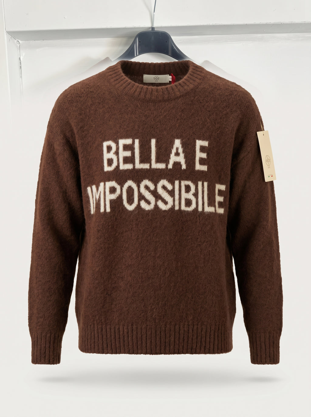Maglia Trendy "Bella e Impossibile": Esprimi il Tuo Stile in Diversi Colori