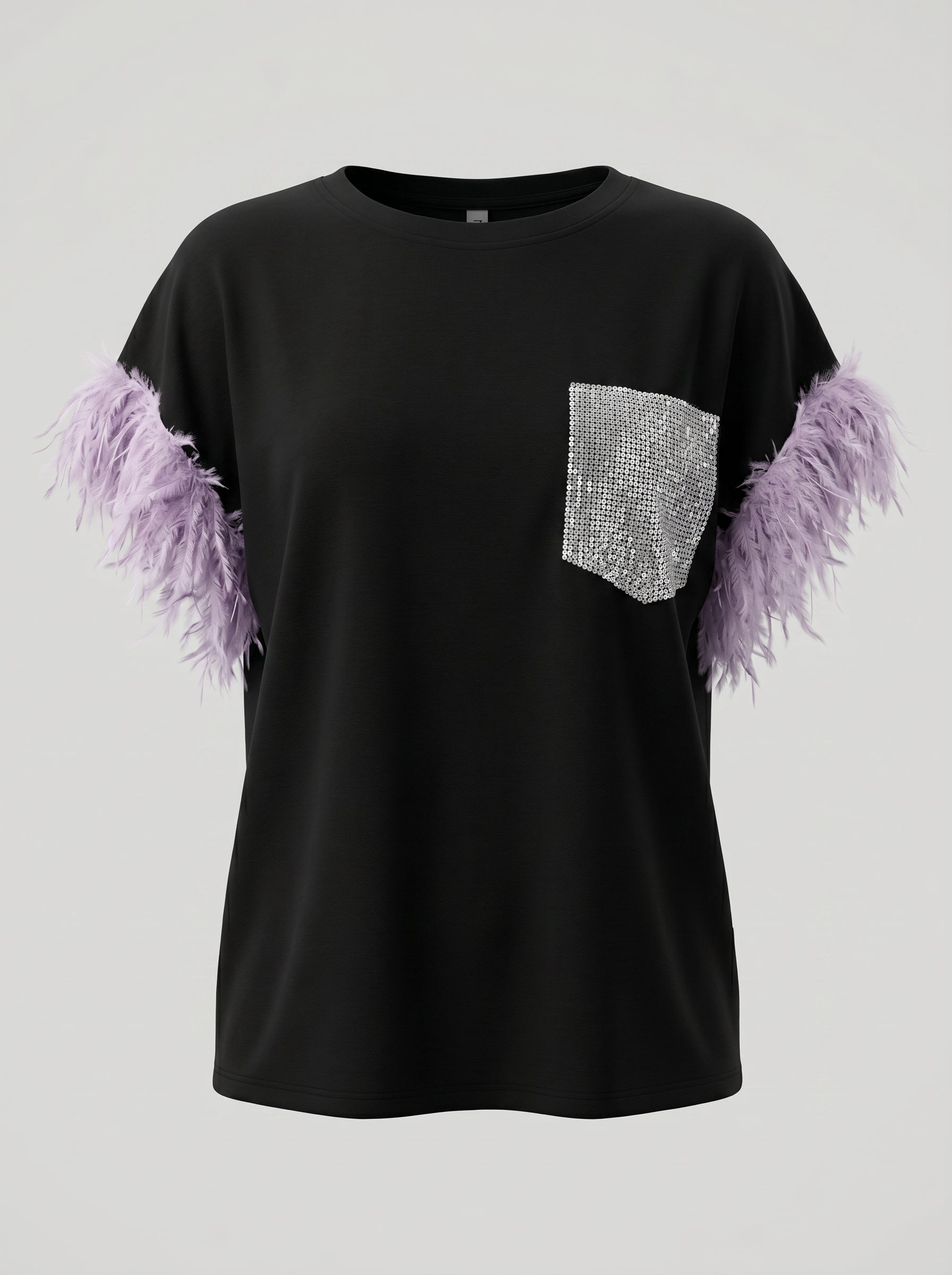 Completo glam con dettagli piume e brillantini