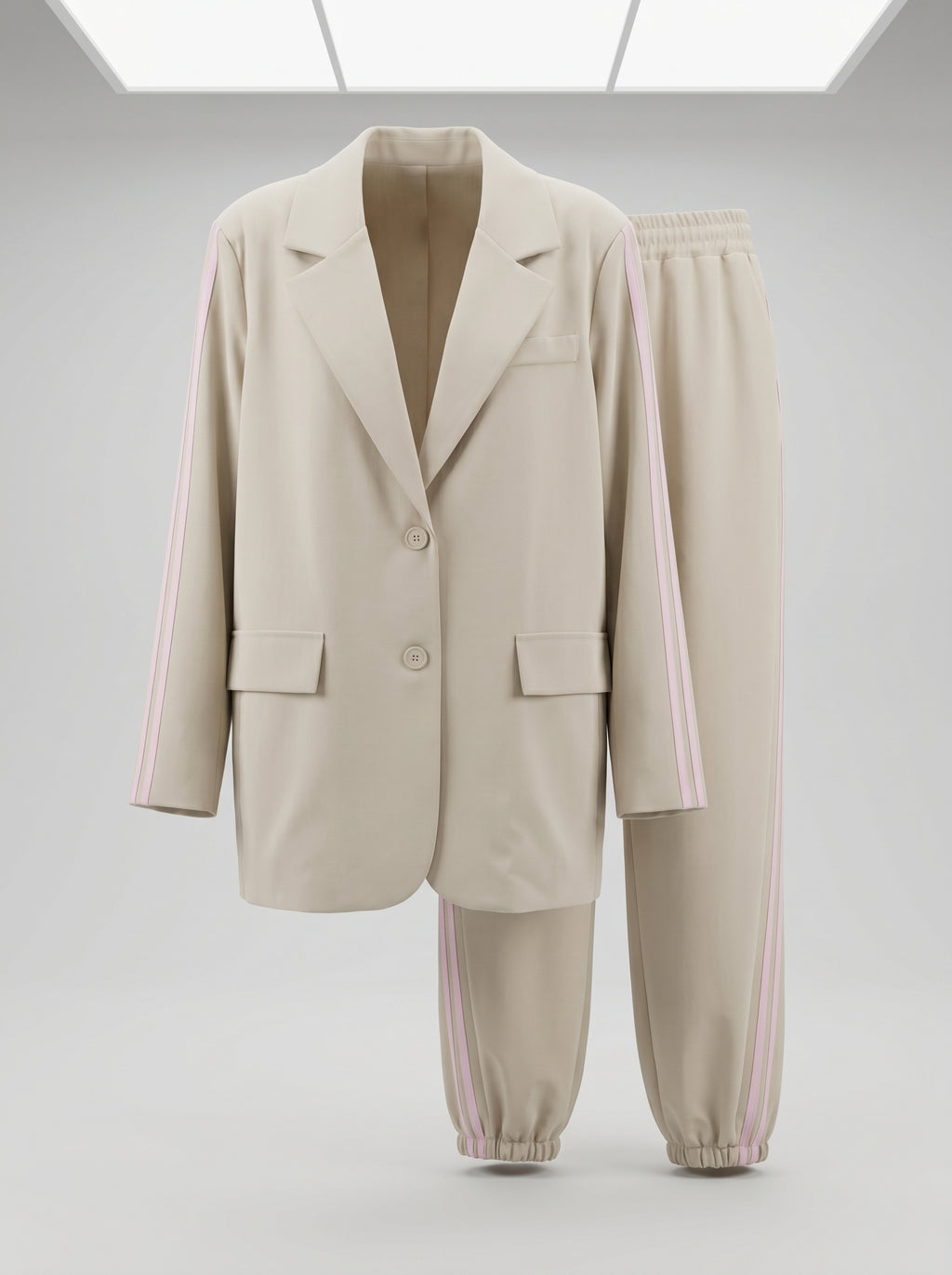 Tailleur con righe laterali – eleganza che slancia