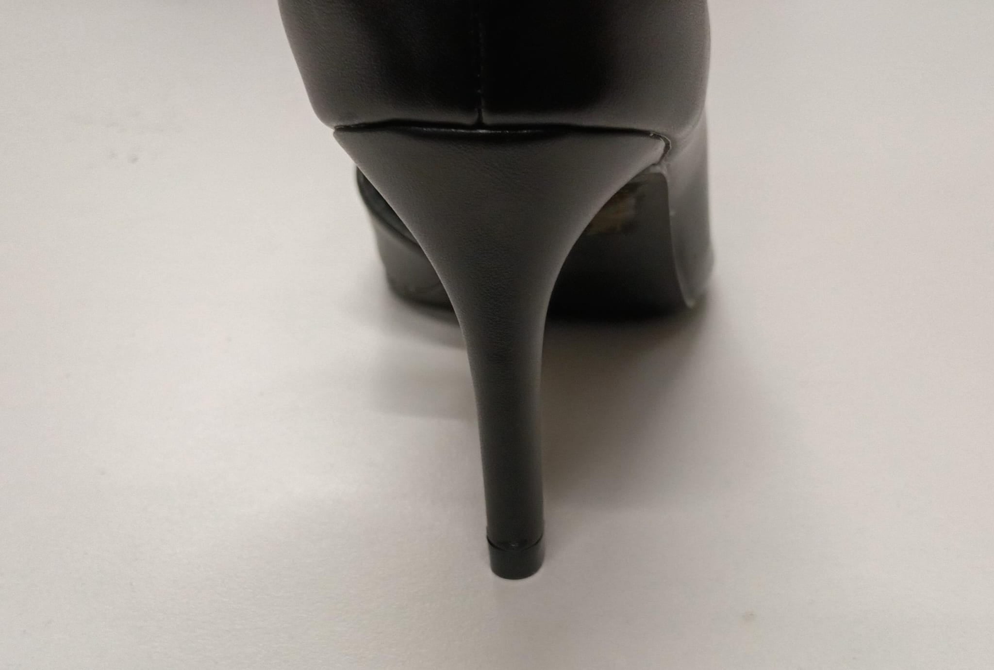 Mezzo Tronchetto con Fibbie e Tacco 8 cm