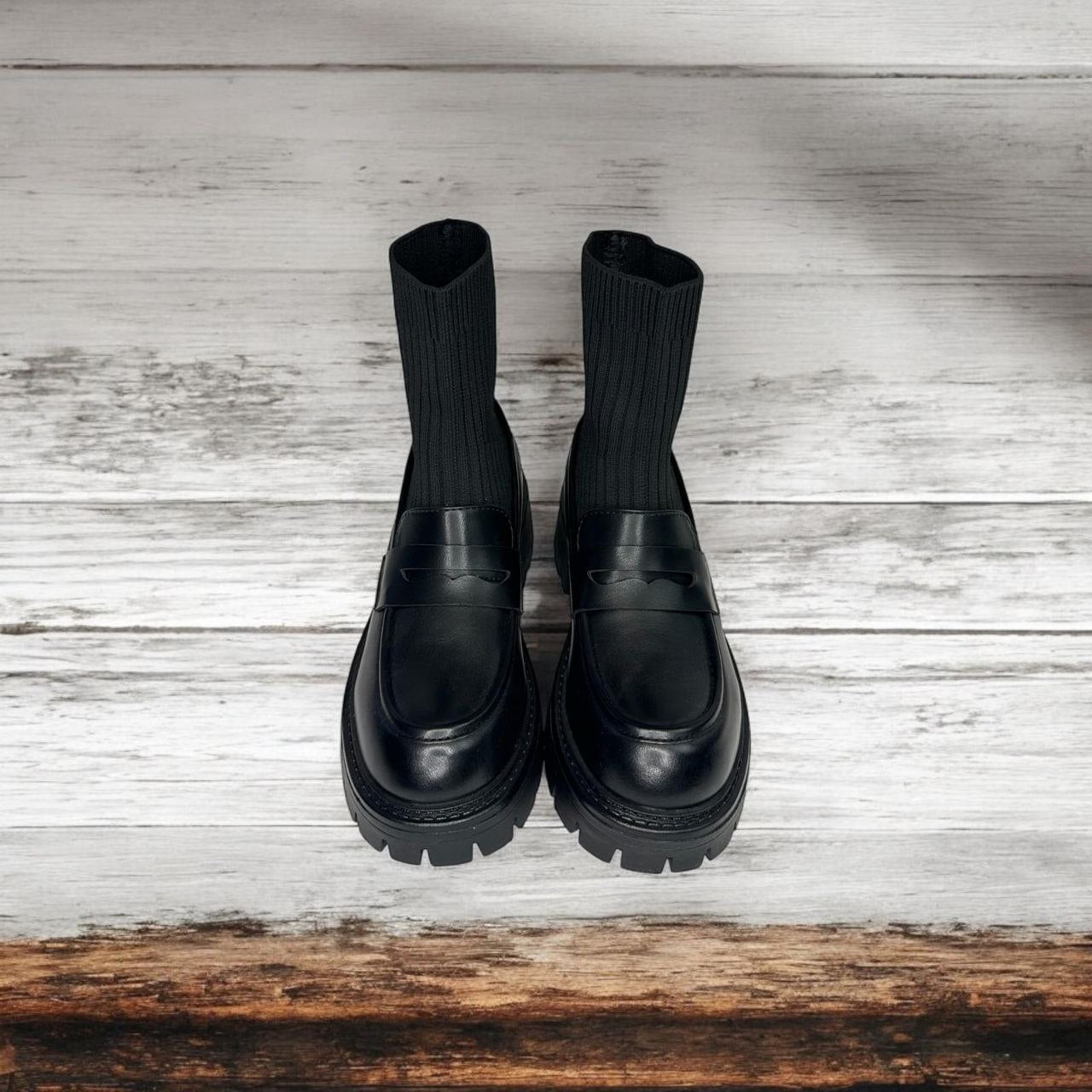 Mocassino suola in gomma con simil calza elasticizzata alla caviglia SockLoafer™